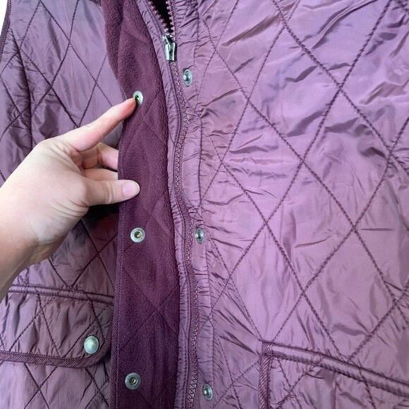 Eddie Bauer Plum Quilted Zipper Button Combo Vest Size XL - Picture 4 of 10